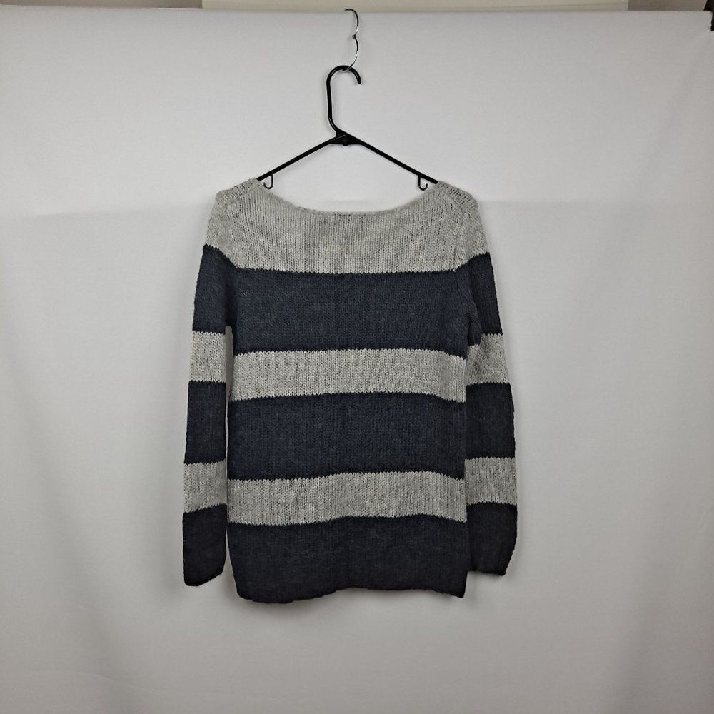 Gap Ladies Pullover sweater NWOT - Picture 8 of 10